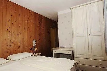 La Hotel